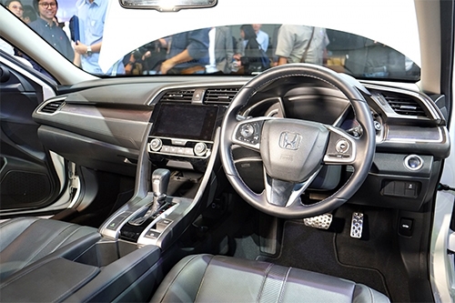 chi-tiet-honda-civic-2016-ra-mat-tai-thai-lan-8