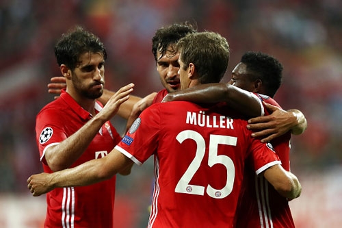 qua mat m.u, bayern munich lap sieu ky luc o champions league hinh anh 1