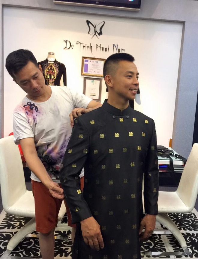 chi anh bi nghi “no” qua loi ve bo ao cuoi dat vang gia 6.000 usd hinh anh 1