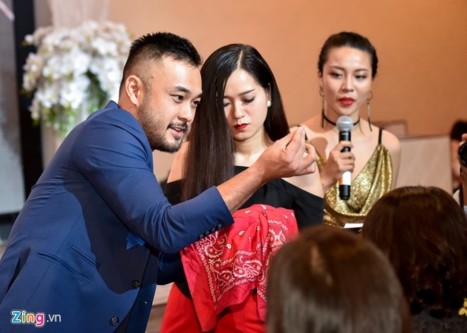 Hong Dao ke chuyen Chi Tai nhan tin lam phien ca dem hinh anh 8
