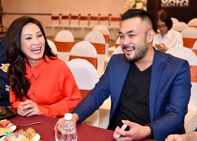 Hong Dao ke chuyen Chi Tai nhan tin lam phien ca dem hinh anh 9