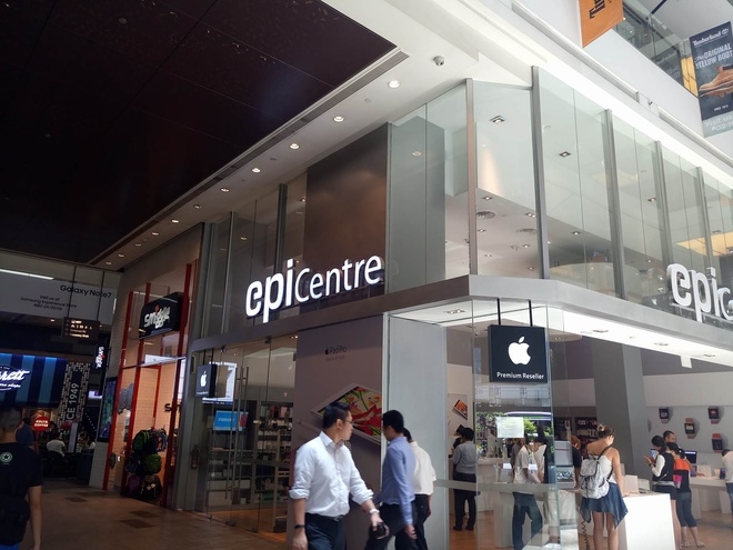 Người Việt dính vào lộn xộn khi xếp hàng chờ iPhone 7 ở Singapore