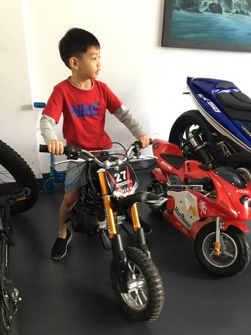 nhung cau am co chieu duoc bo tang qua xa xi cua vbiz hinh anh 4