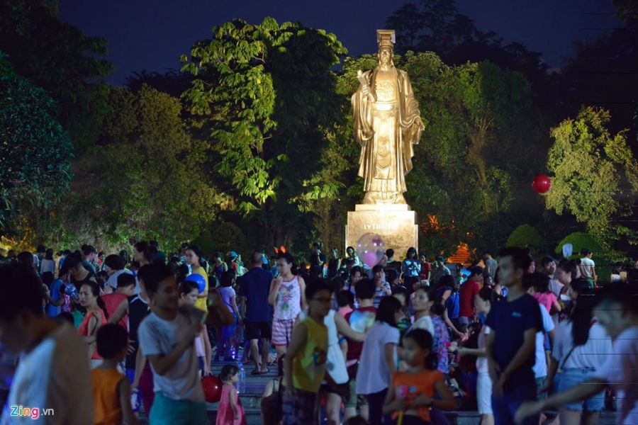 Nguoi Ha Noi, Sai Gon ra duong don Trung thu hinh anh 3