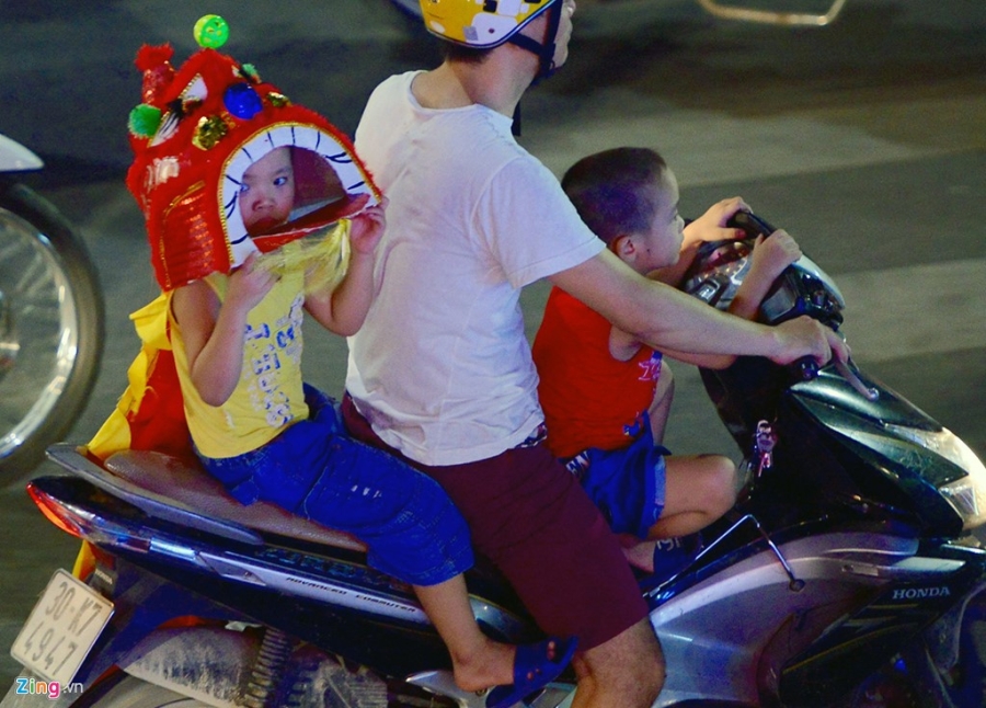 Nguoi Ha Noi, Sai Gon ra duong don Trung thu hinh anh 5