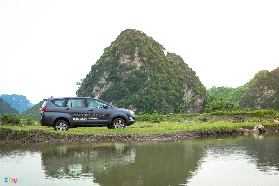 Toyota Innova 2.0V 2016 - quen ma la trong tam gia 1 ty hinh anh 5