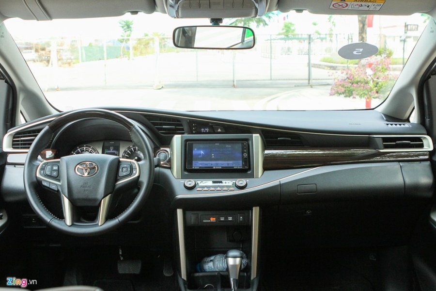 Toyota Innova 2.0V 2016 - quen ma la trong tam gia 1 ty hinh anh 6