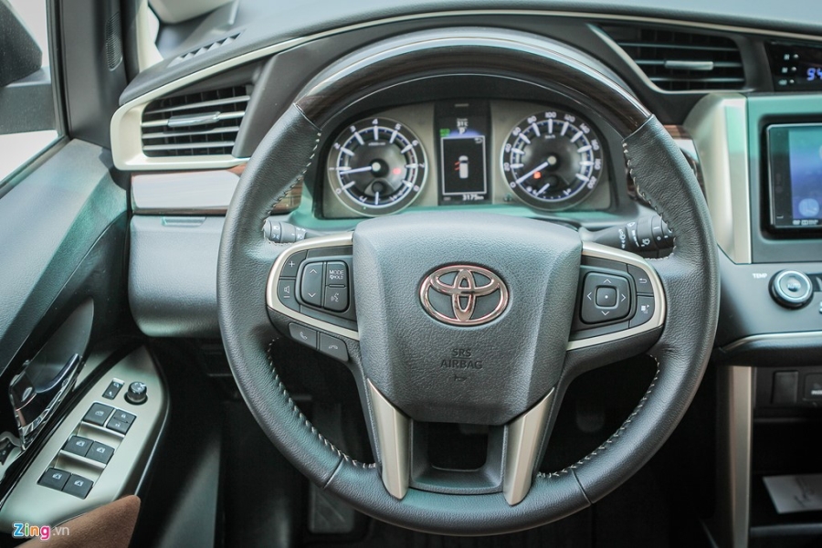 Toyota Innova 2.0V 2016 - quen ma la trong tam gia 1 ty hinh anh 9