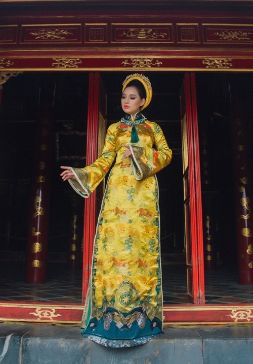 vo-duy-nhan-tai-xuat-lam-mau-anh-4