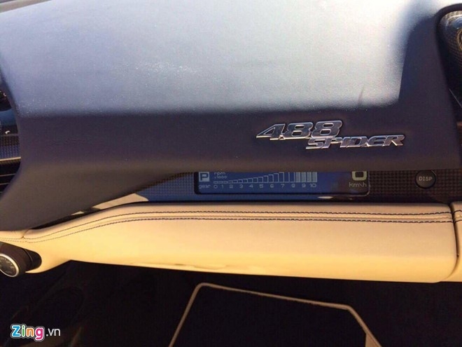 Ferrari 488 mui tran sap cap ben Viet Nam hinh anh 6
