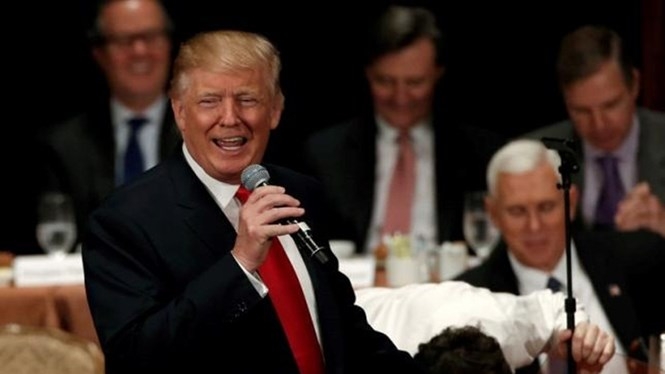 Ông Donald Trump vừa có phát biểu khiến nhiều người Cuba sẽ không hài lòng, nhưng cũng có thể là đòn tâm lý lấy lòng bộ phận cử tri Mỹ gốc Cuba ở Miami, bang Florida /// Reuters