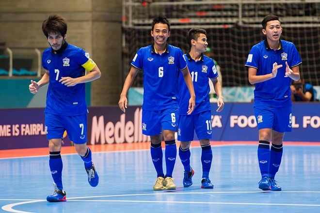 Thai Lan lot vao vong knock-out World Cup futsal hinh anh 2