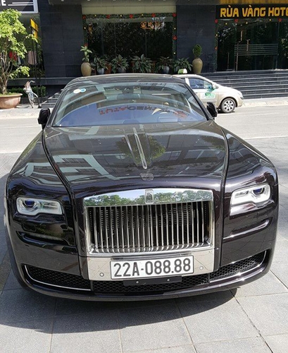 bo-su-tap-rolls-royce-sieu-sang-bien-dep-cua-dai-gia-viet-6
