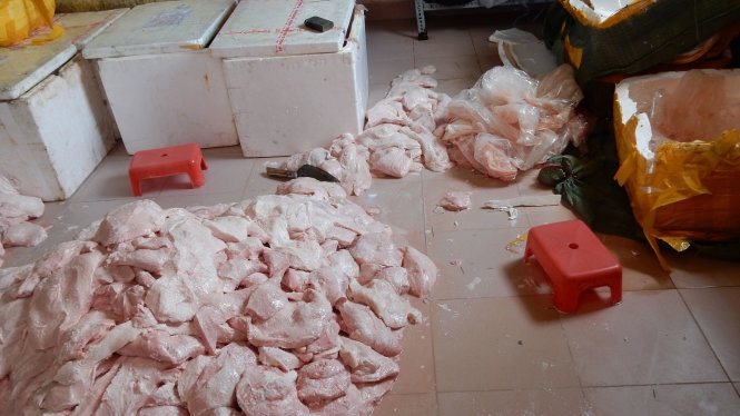 ​Phát hiện “lò” vú heo bẩn trong biệt thự 