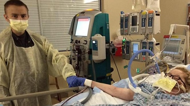 Dalton và Katie đã không thể trao cho nhau nụ hôn vĩnh biệt /// Ảnh chụp màn hình Dailymail