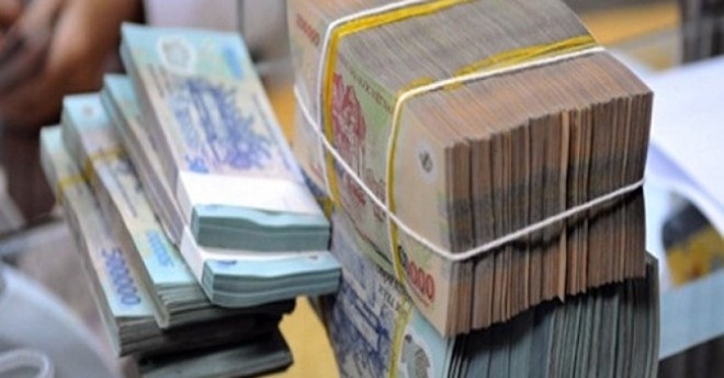 Dai gia khong dam tieu tien de gui nghin ty vao ngan hang hinh anh 1