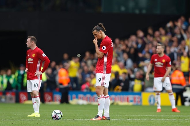 Mourinho va dan sao MU lang le tro ve sau that bai hinh anh 8