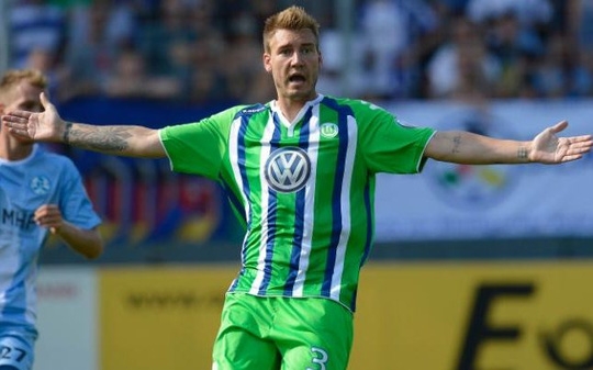  Bedtner trong màu áo Wolfsburg 