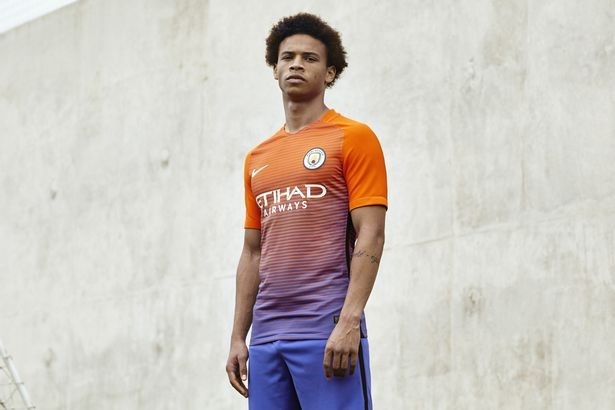 Lo dien mau ao dau thu ba cua Manchester City hinh anh 7