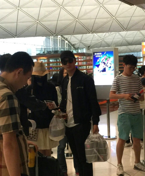 vo-chong-angelababy-kin-mieng-truoc-tin-don-bau-quy-tu-2