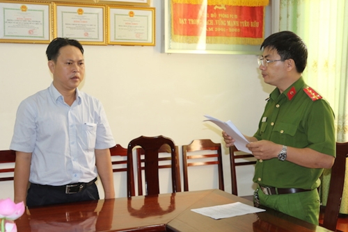 11 can bo ttgt deu nam trong duong day nhan hoi lo hinh anh 1