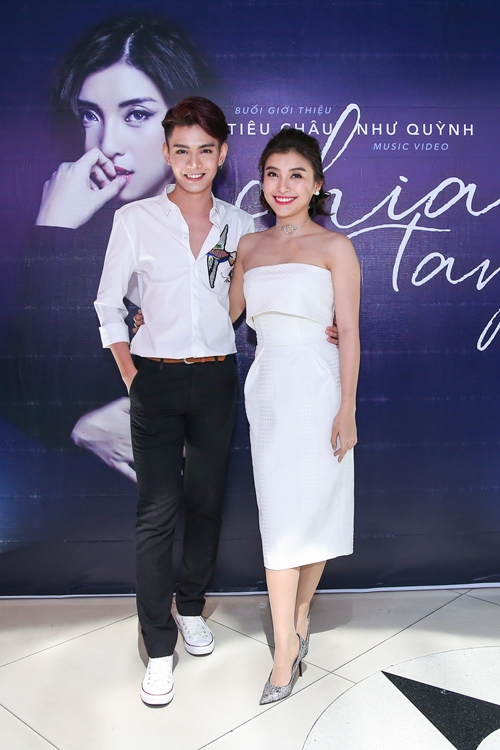 bo-me-den-chuc-mung-tieu-chau-nhu-quynh-ra-mv-3