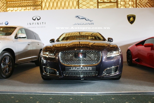  Jaguar XJL Autobiography phiên bản cao cấp nhất của báo gấm cũng sẽ xuất hiện tại triển lãm VIMS 2016. 