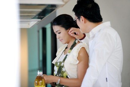 ngoại tình, gia đình, vợ ngoại tình, phát hiện vợ ngoại tình, ly hôn