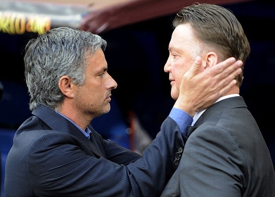 HLV Mourinho và Van Gaal