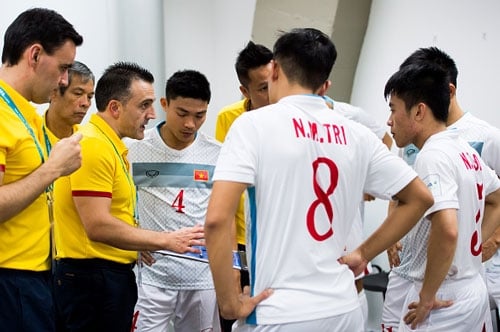 thua nga 0-7, dt viet nam chinh thuc chia tay futsal world cup hinh anh 2