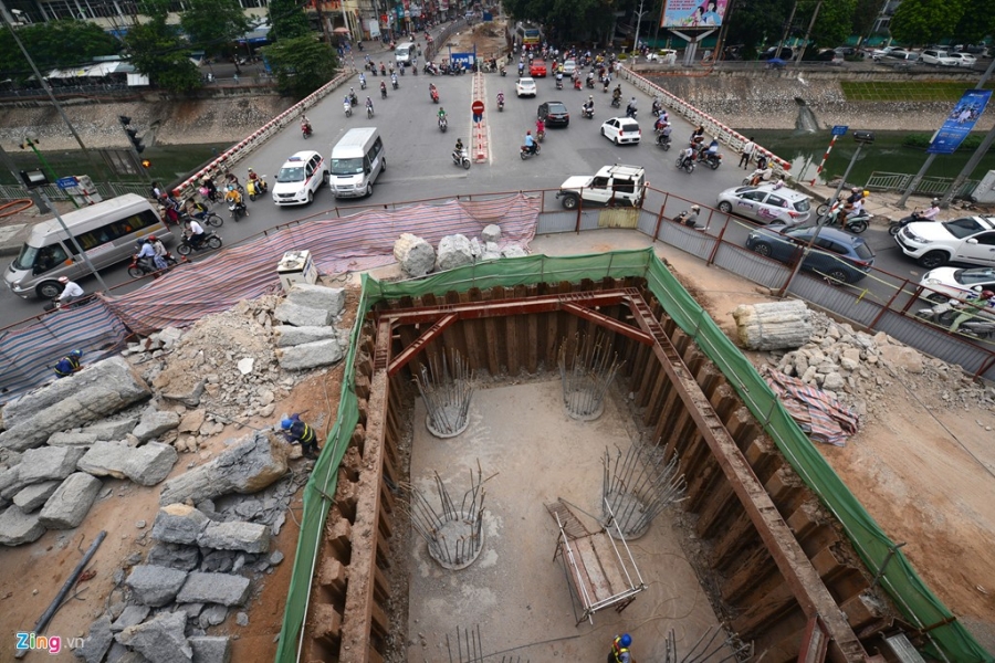 Toan canh tuyen metro 'rua thap ky' hinh anh 17