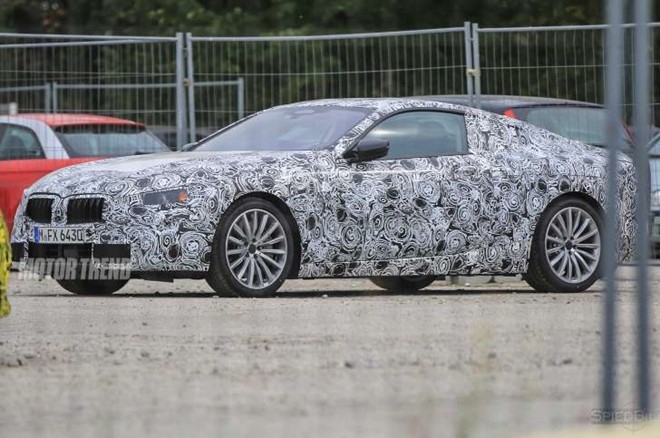 BMW 8-series lan dau lo dien hinh anh 1