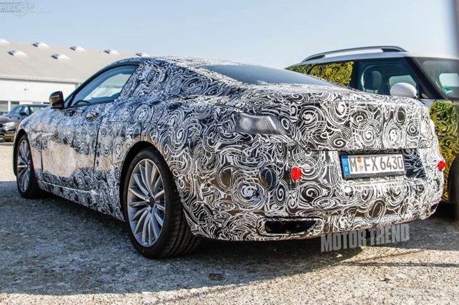 BMW 8-series lan dau lo dien hinh anh 3
