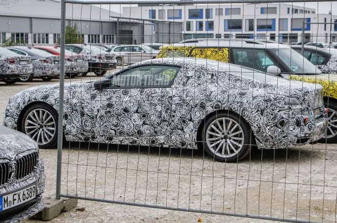 BMW 8-series lan dau lo dien hinh anh 4
