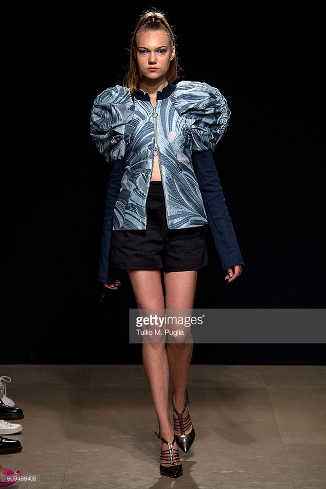 Do Ha dien show mo man Milan Fashion Week hinh anh 9