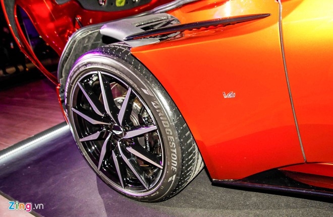 Aston Martin DB11 ra mat gioi dai gia Dong Nam A hinh anh 8