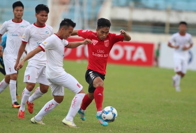 Đánh bại Viettel 1-0, Long An ở lại V-League 2017