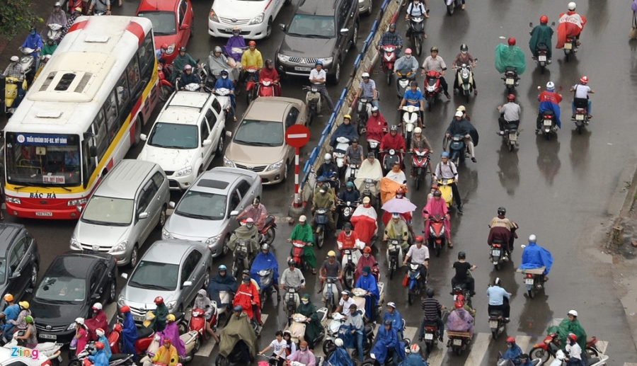 Di tim thu pham gay un tac giao thong o Ha Noi hinh anh 12