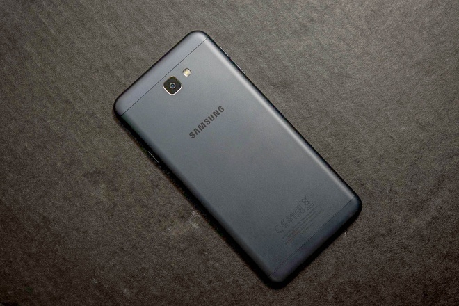 Galaxy J7 Prime về Việt Nam, giá 6,3 triệu đồng