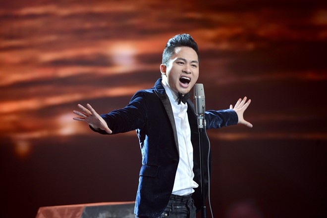 Tung Duong gay tranh cai khi pha cach ‘Noi dao xa’ hinh anh 2