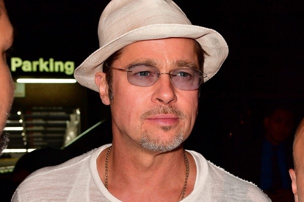 Brad Pitt thua nhan co mang mo nang loi nhung khong danh con hinh anh 1