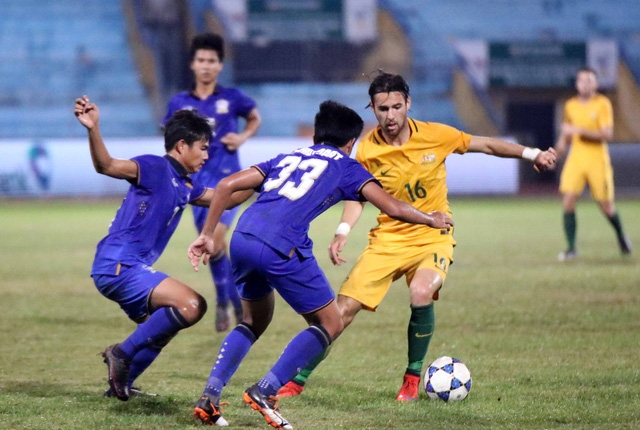  U19 Australia (vàng) vô địch giải U19 Đông Nam Á 