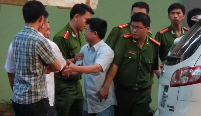 Kết quả hình ảnh cho Trần Minh Lợi hối lộ