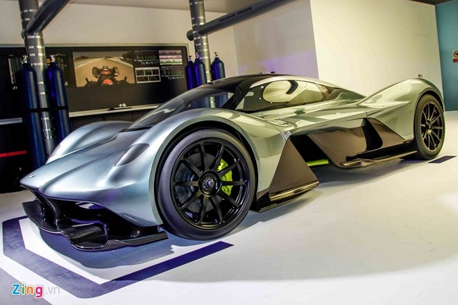 Chi tiet Aston Martin 3,2 trieu USD moi ra mat tai Singapore hinh anh 3