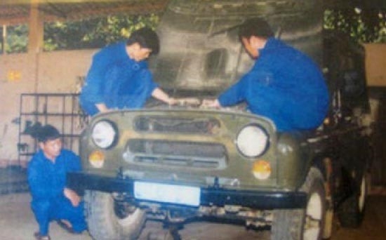 Hanh tung xuat quy nhap than cua dai ca Chung 'chon' hinh anh 1