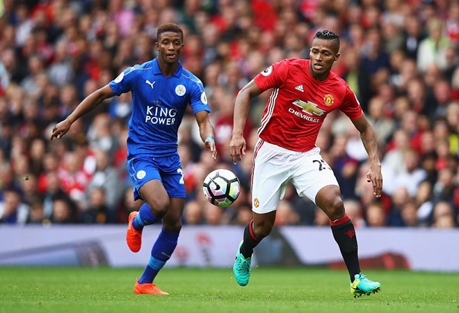 Pogba, Mata nhan diem cao nhat sau tran thang Leicester hinh anh 3