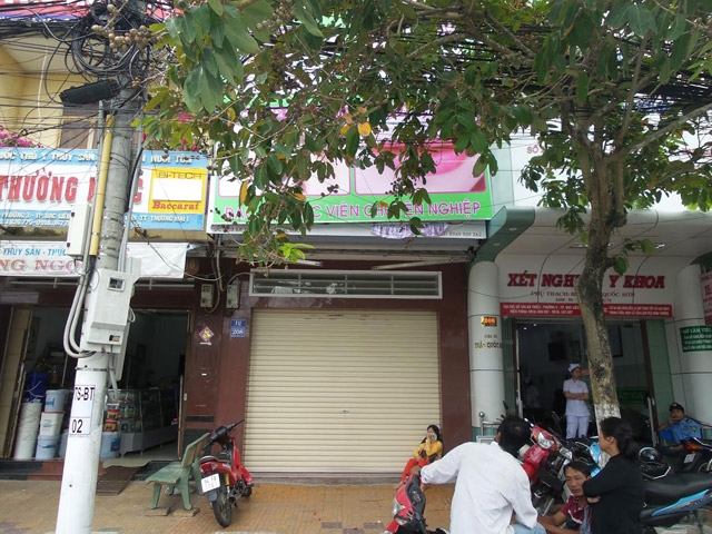 bat can khi lap bien quang cao, 6 nguoi thuong vong vi dien giat hinh anh 1