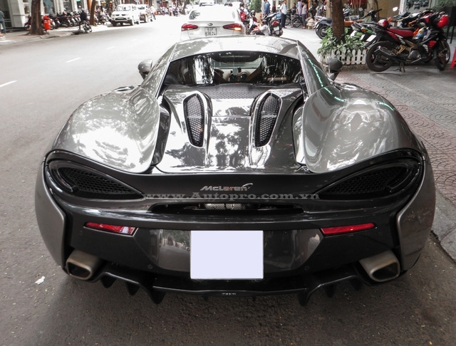 Việc bổ sung vào bộ sưu tập siêu xe của mình với chiếc McLaren 570S, doanh nhân Quốc Cường đang cho thấy sự trở lại đầy ấn tượng trong giới chơi siêu xe. Nhiều người dự đoán, hành trình Car & Passion đình đám cũng sẽ sớm được khởi động trở lại sau 5 năm vắng bóng.