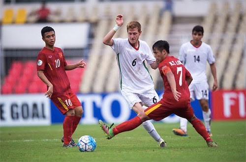 blv fox sports het loi khen loi da cua u16 viet nam hinh anh 1