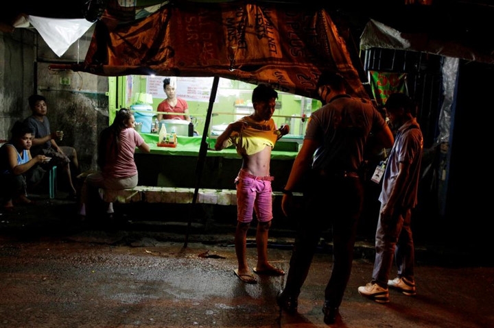 can canh cuoc tran ap toi pham ma tuy gay tranh cai o philippines hinh 10